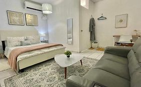 Oasis Inn